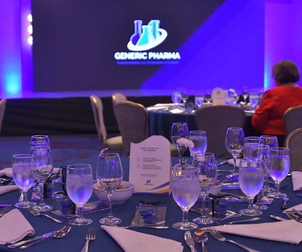 Generic Pharma: cena de lanzamiento para ginecólogos